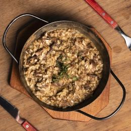 kasza gryczana z zieloną soczewicą i grzybami  (Vegan) 300 gr + kiszone warzywa