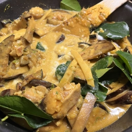 Żółte curry z kurczakiem