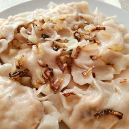 Pierogi ruskie z boczkiem