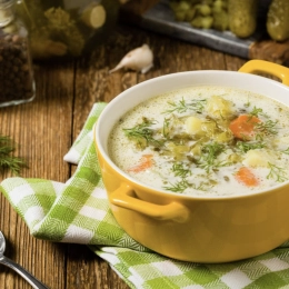 Ogórkowa ze śmietaną bez laktozy
