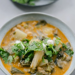TOM KHA