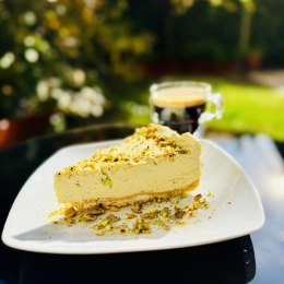 Sogno di Pistacchio – Sernik Pistacjowy z Białą Czekoladą