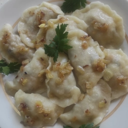 Pierogi z kapustą i grzybami