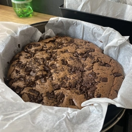Wilgotne bardzo czekoladowe brownie
