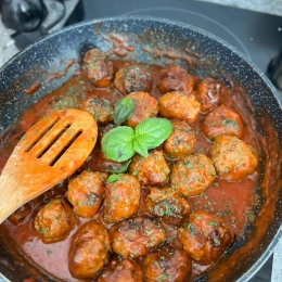 Basil turkey Meatballs