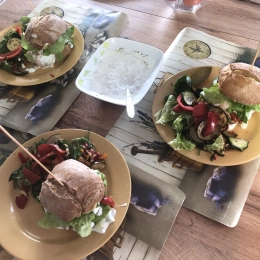 Burger wołowinkowy!