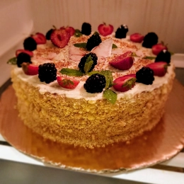 tort z mascarpone i lemoniadą