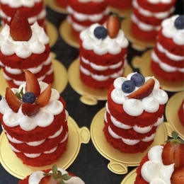 Mini torcik red velvet