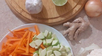 Tofu łagodne  curry z orzechami nerkowca VEGAN
