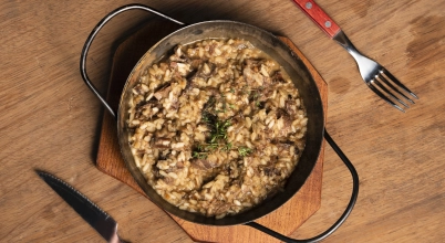 kasza gryczana z zieloną soczewicą i grzybami  (Vegan) 300 gr + kiszone warzywa