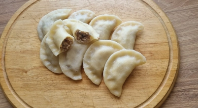 Pierogi z kaszą gryczaną i białym serem