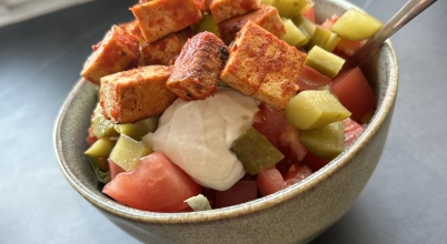 Wegańska sałatka gyros