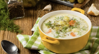 Ogórkowa ze śmietaną bez laktozy