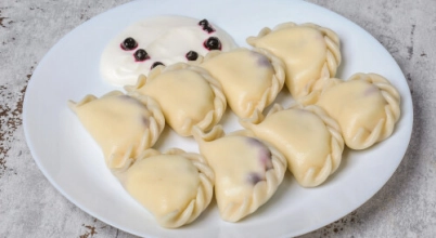 Pierogi z twarogiem na słodko