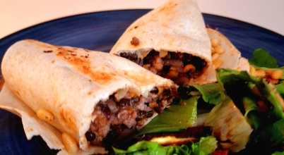 Burrito z mięsem i fasolą