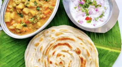 Parotta with Vegetable Korma and Raita (Vegetable korma is of 300g and Parotta BIG PORTION: 3 pieces)O