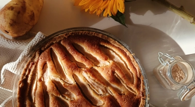 Tarta migdałowa z gruszką