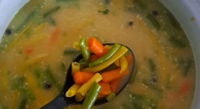 Zupa jarzynowa z mlekiem kokosowym